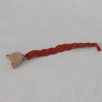 Attache-tétine au crochet terracotta avec clip en bois forme chat