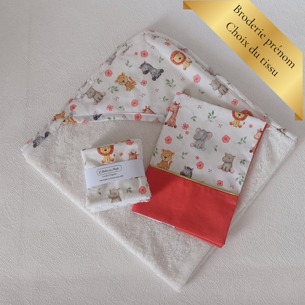 Coffret naissance Hygiène personnalisé avec cape de bain, lingettes lavables et protège-carnet