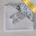 Coffret Cadeau Naissance – Cape de Bain & Lingettes Lavables Personnalisés | L'Atelier de Megh