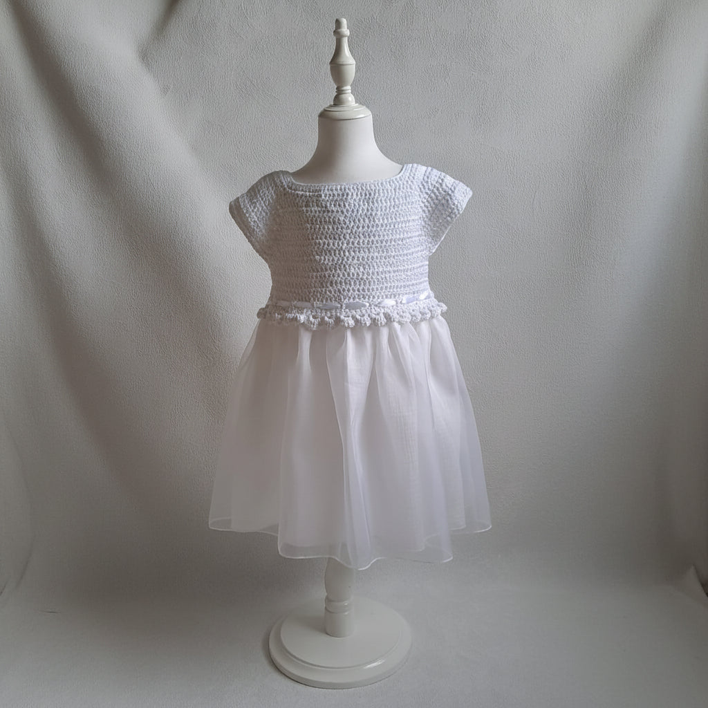Robe de baptême fille – Crochet & organza