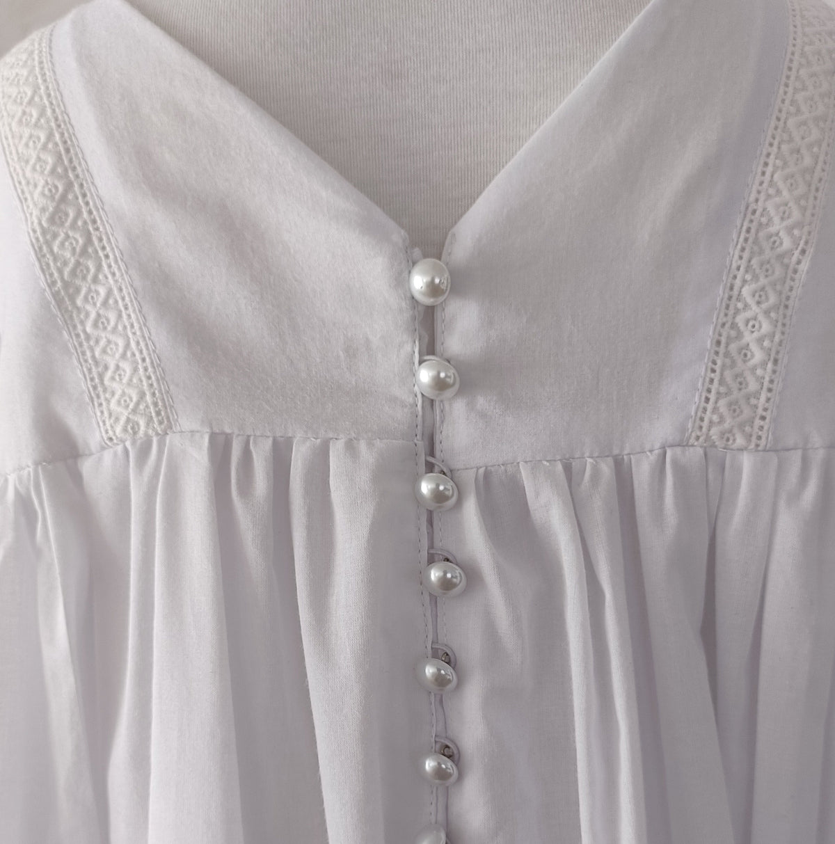 Robe de baptême fille à manches longues – Adèle