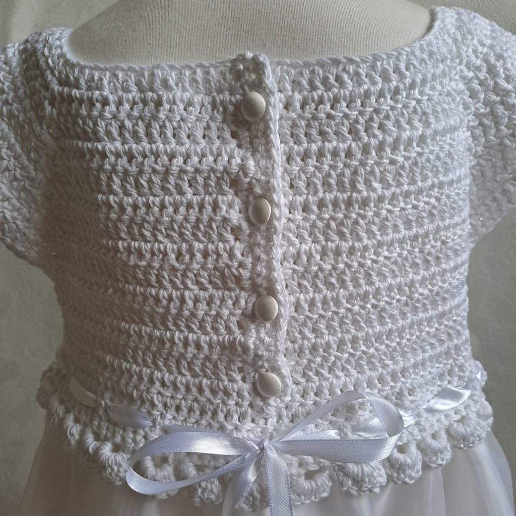Robe de baptême fille – Crochet & organza